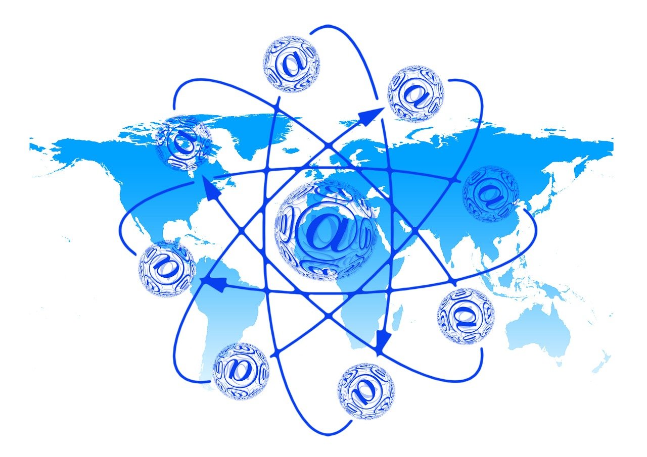 全球科技巨头竞争下的数字化未来，最新时事评论分析