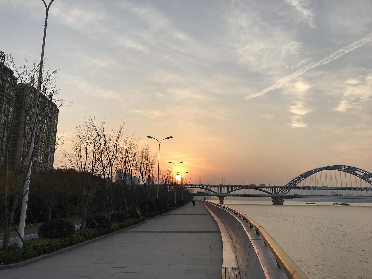探寻云南明星风采，璀璨之星与美景相映生辉