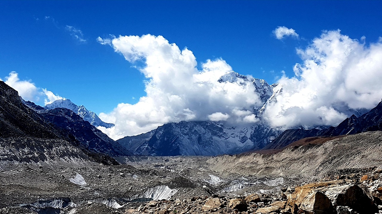 珠穆朗玛峰，巅峰之旅的视觉盛宴电影探索之旅