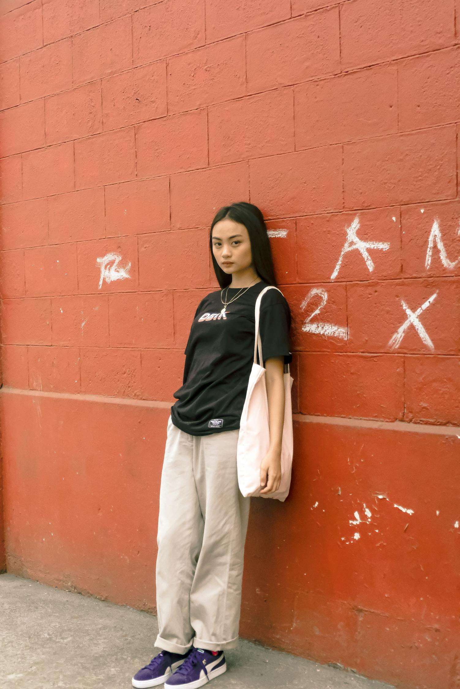 张天爱机场时尚照，展现都市女性的独特魅力与风采
