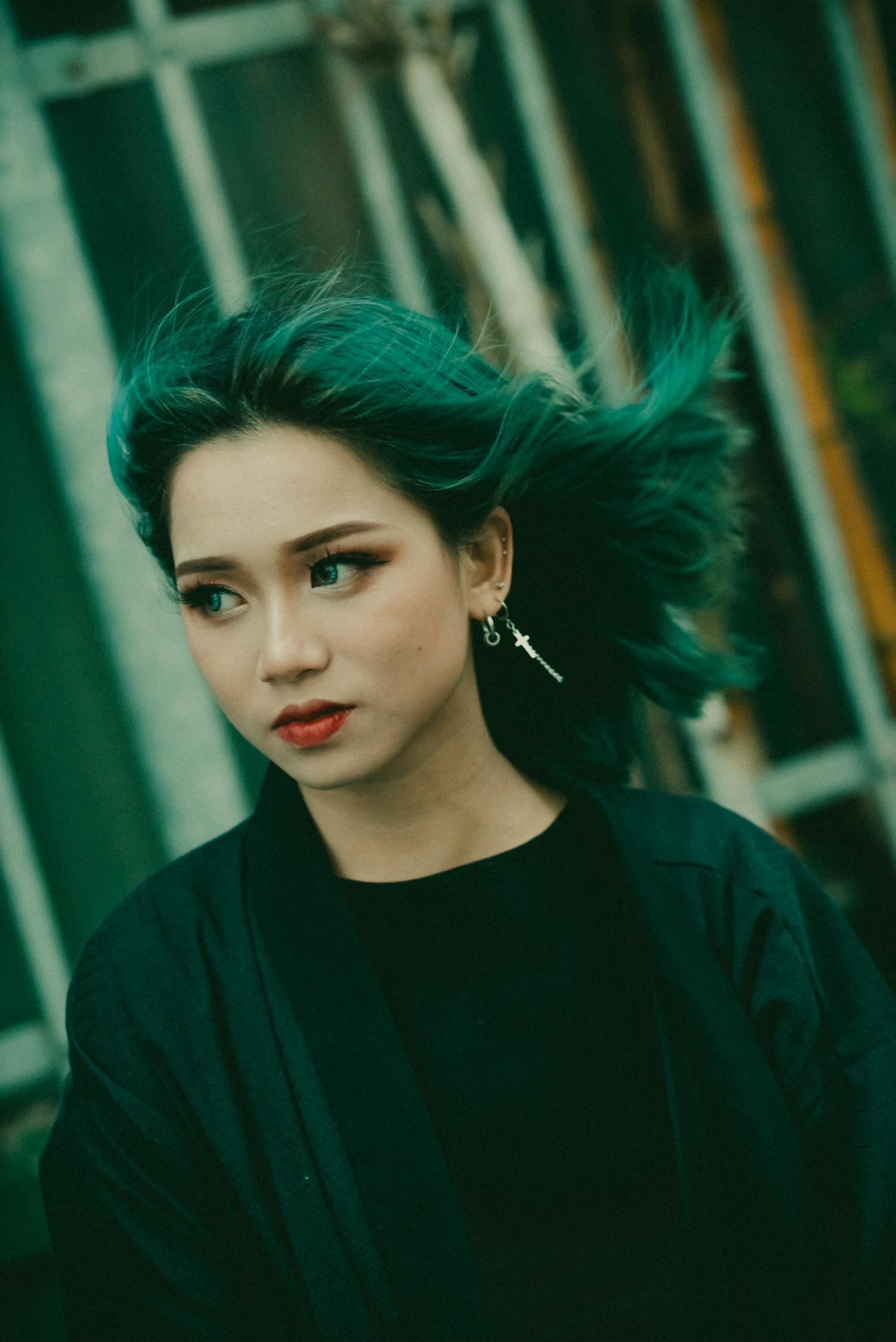 涂凌演员，演艺之路与角色魅力的展现