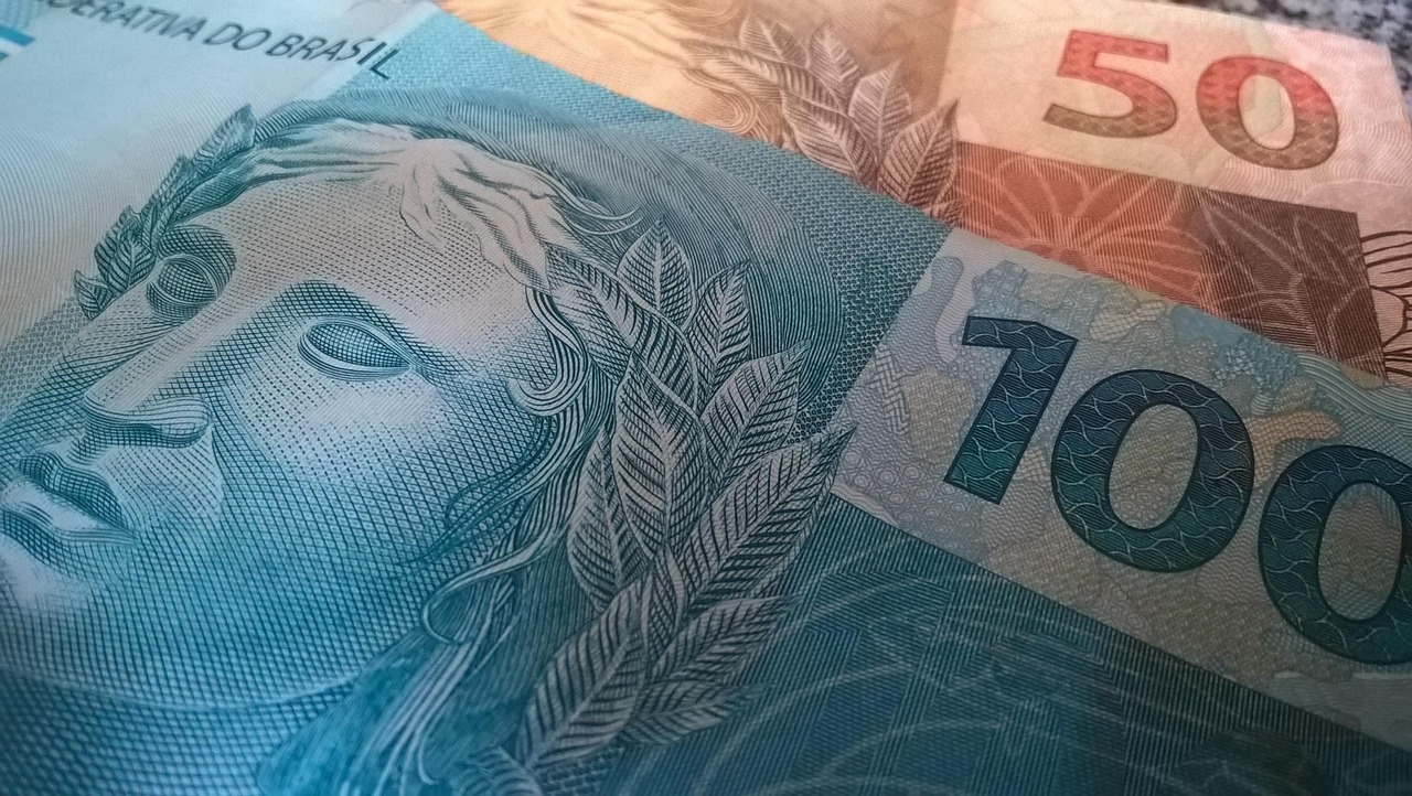 揭秘泰森比赛收入，金钱与荣耀的交织，一场比赛究竟能赚多少？