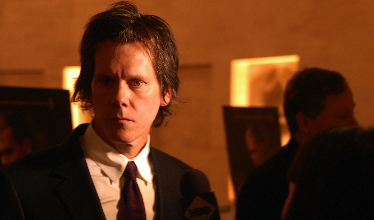 荧幕上的正义使者,演过警察的男演员塑造的正义形象展映