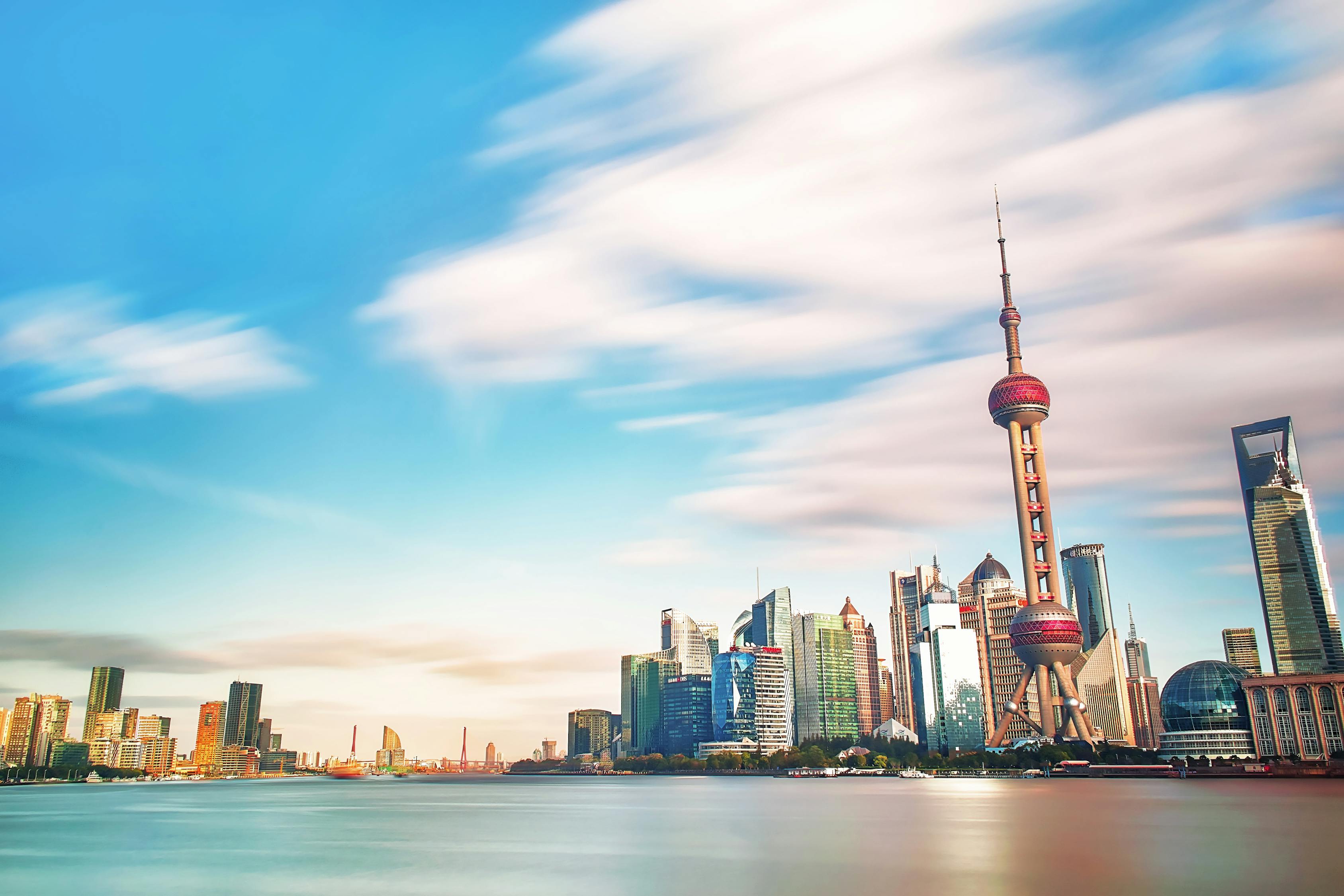 城市标志，电视塔与现代文明的交响