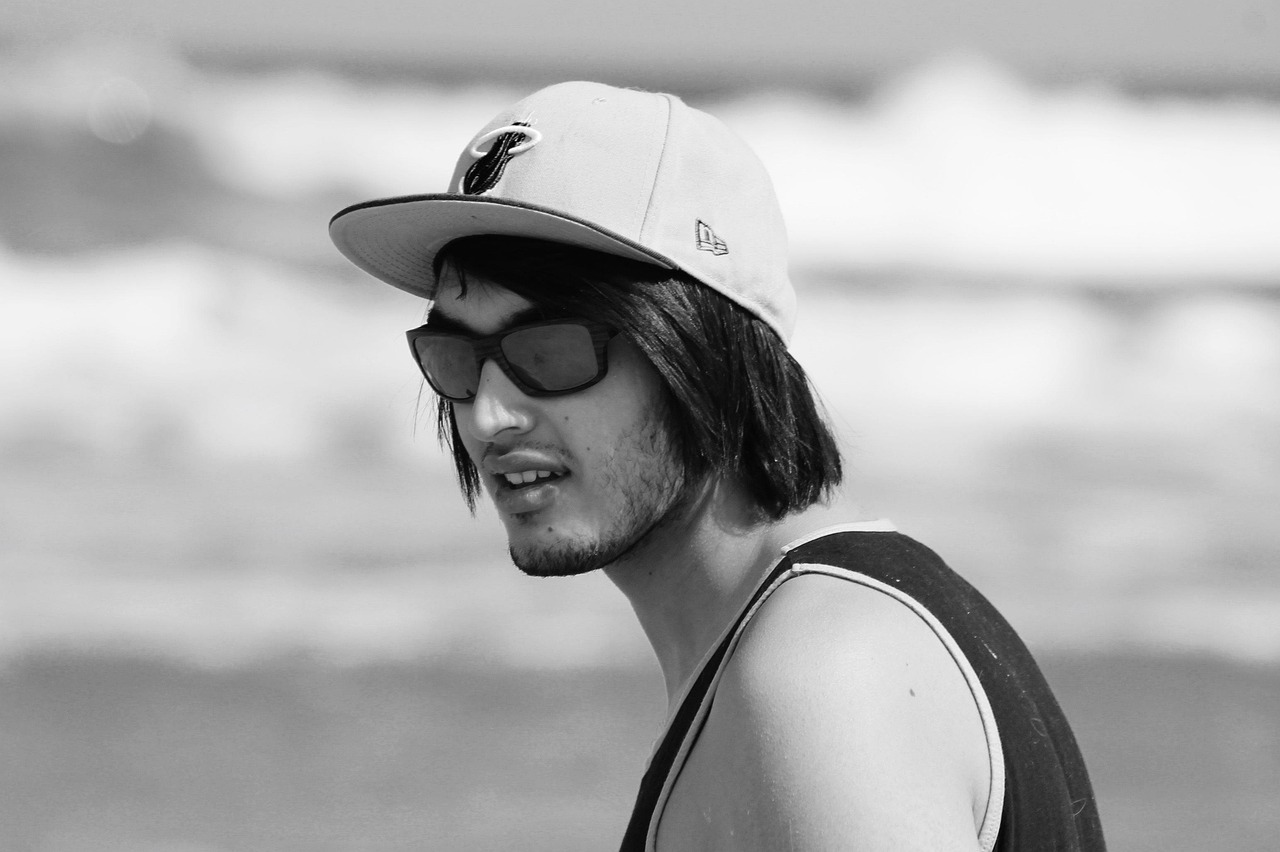 男明星素颜展现真实之美