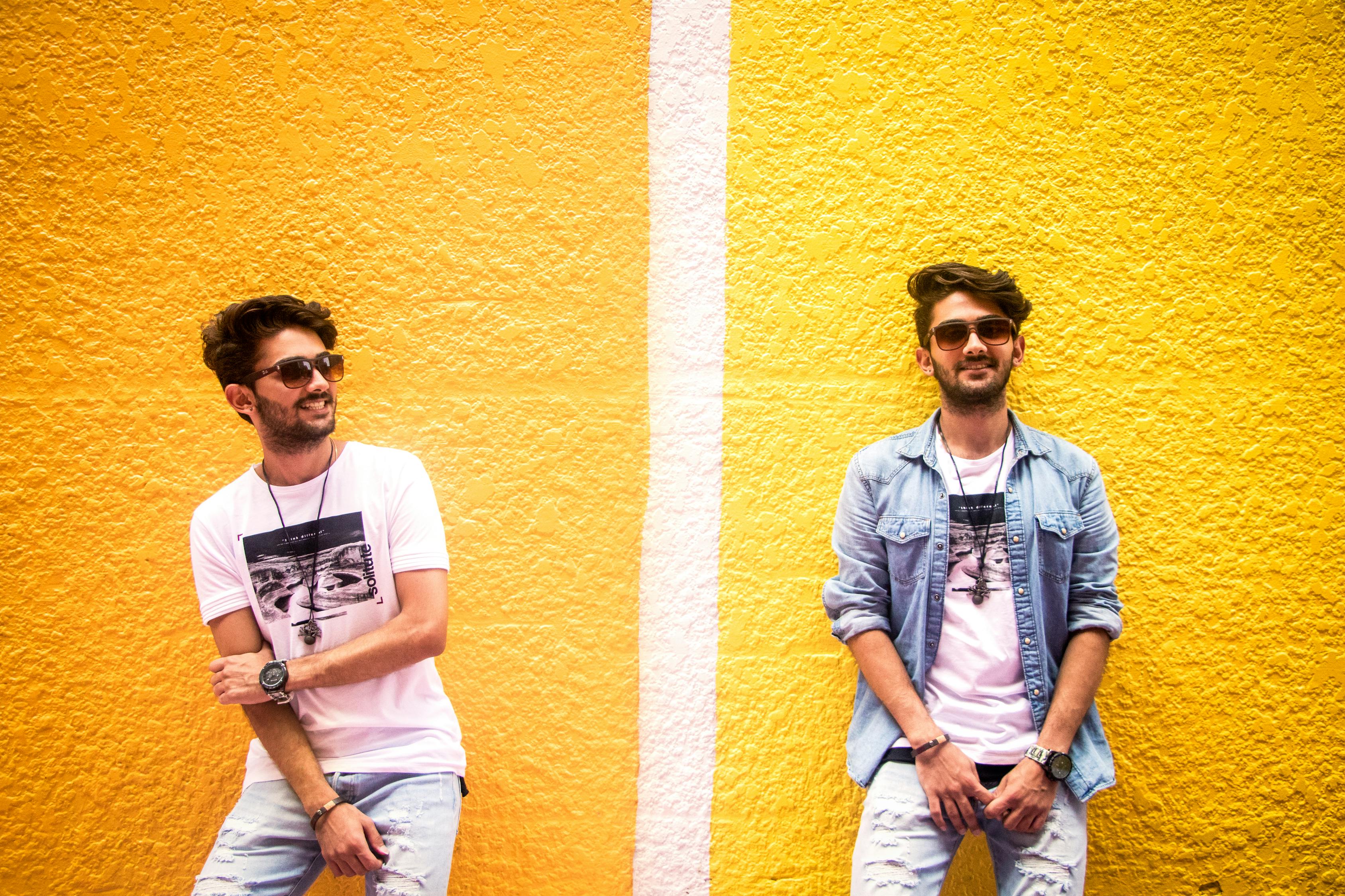 EXO九子重逢瞬间,时光不老,友情不散的照片记忆