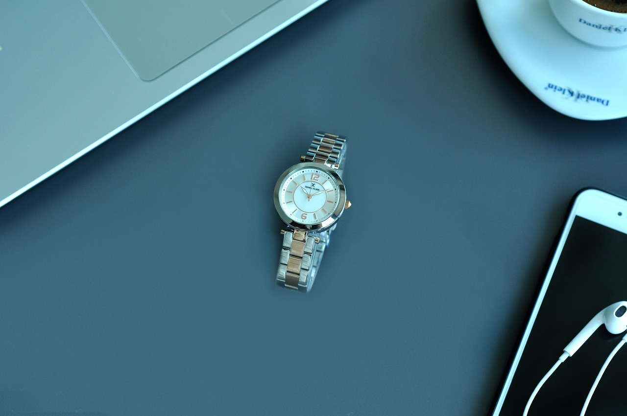 华为nova系列手机上市时间详解