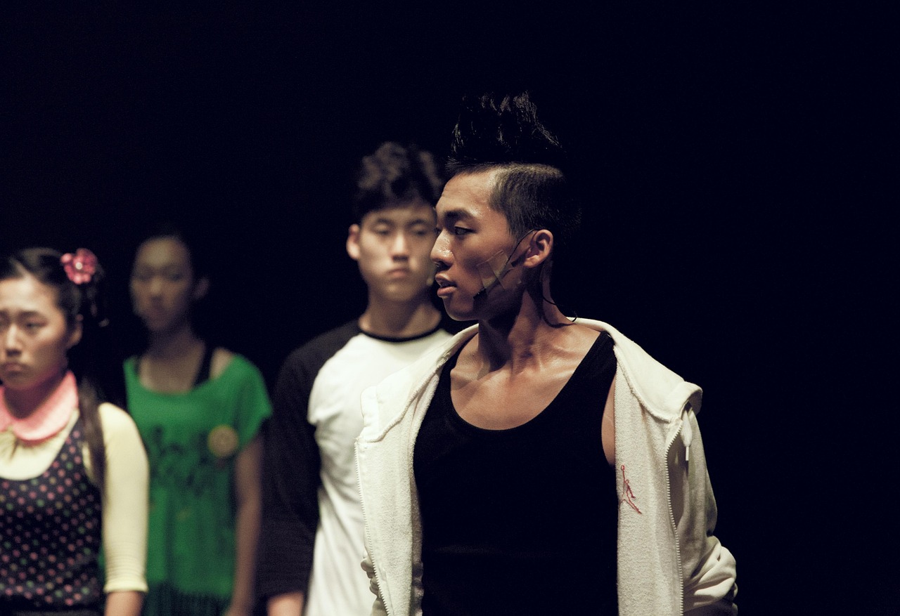 天伦演员表揭秘，家庭伦理剧中的角色魅力展现