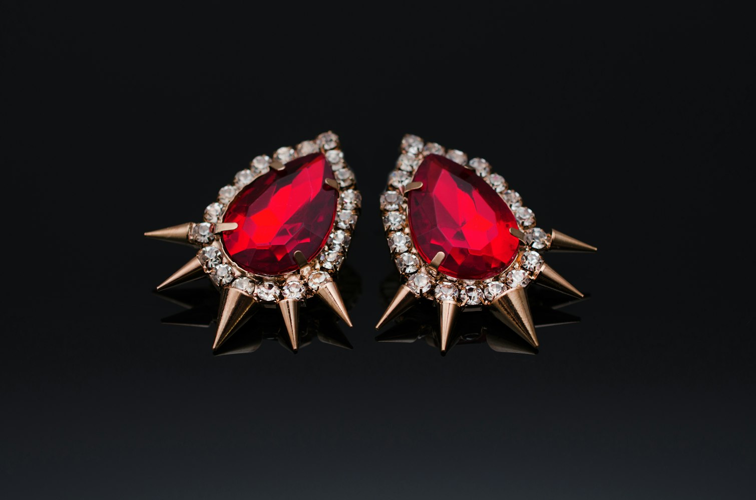 郭锦恩新动态,潮流引领,多元才华展现风采