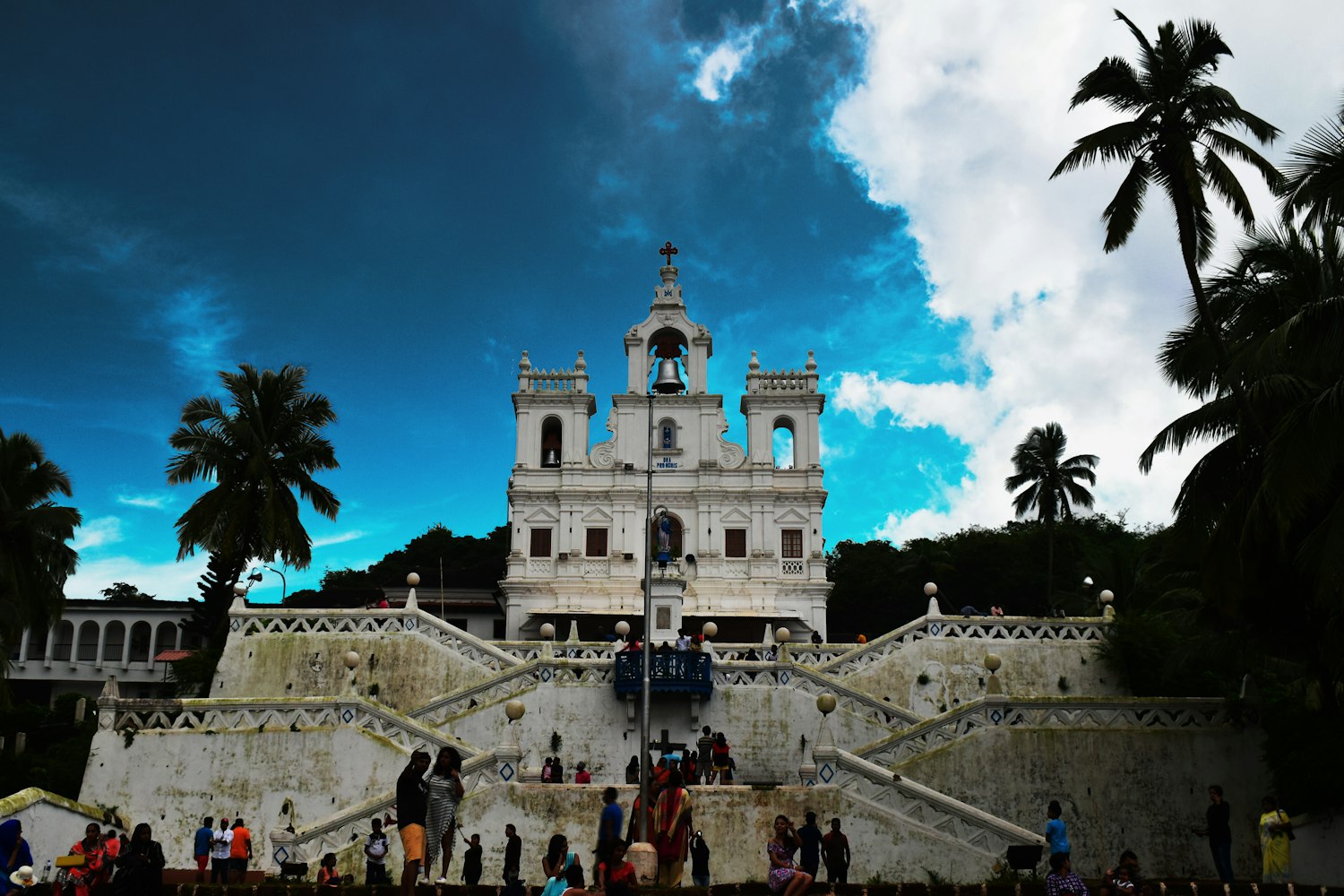 佳讯飞鸿引领行业创新,迈向智能互联新纪元最新动态