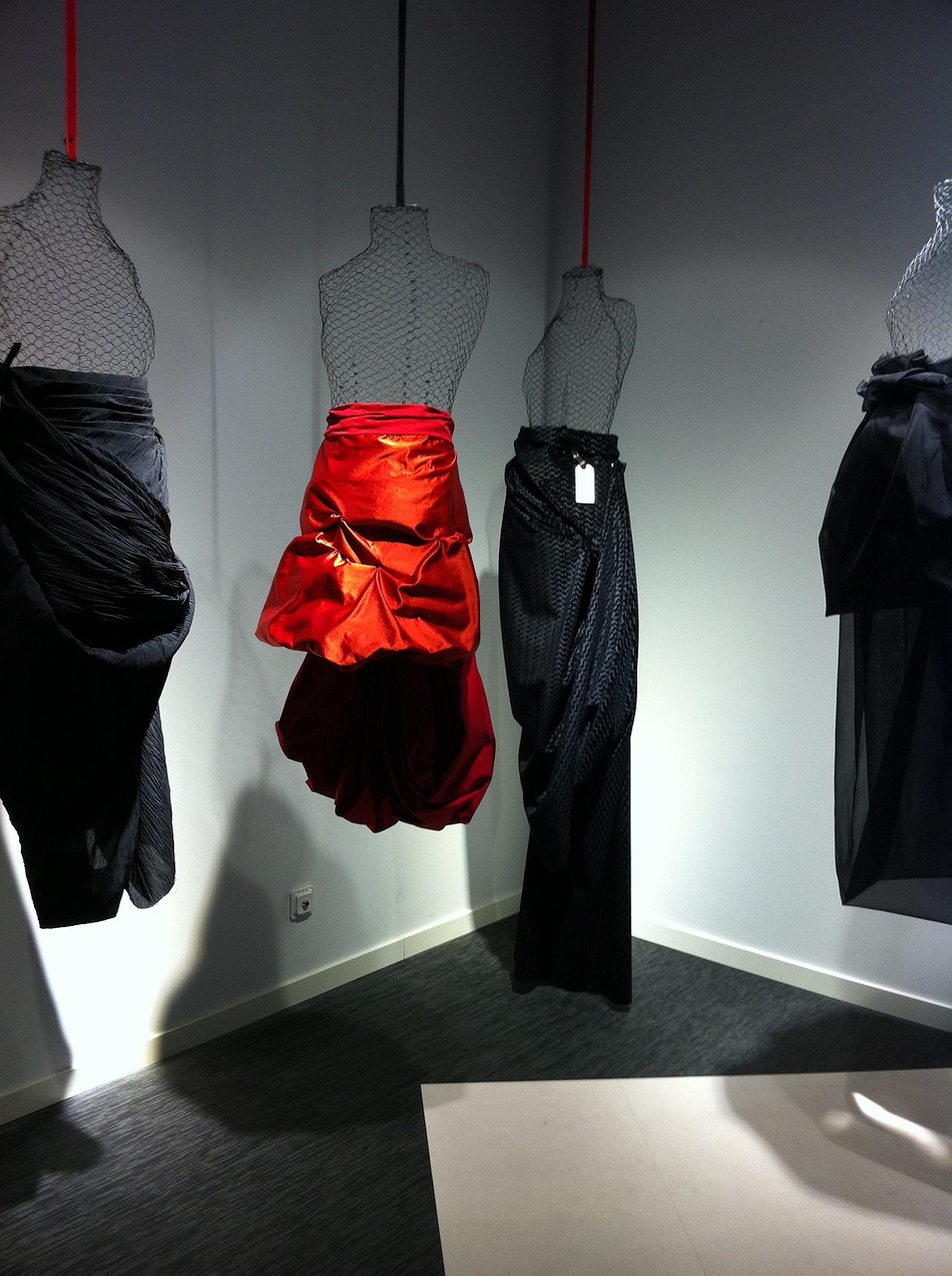 最新男装裤款式,时尚潮流多元化展现