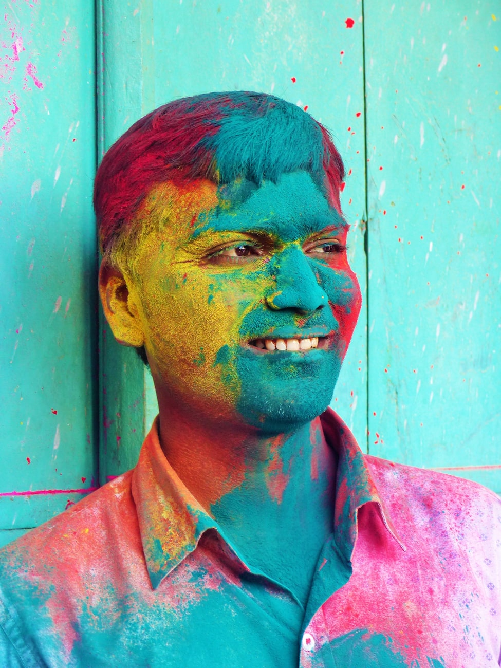 脱发男明星的挑战与勇气,面对脱发的坚韧之旅