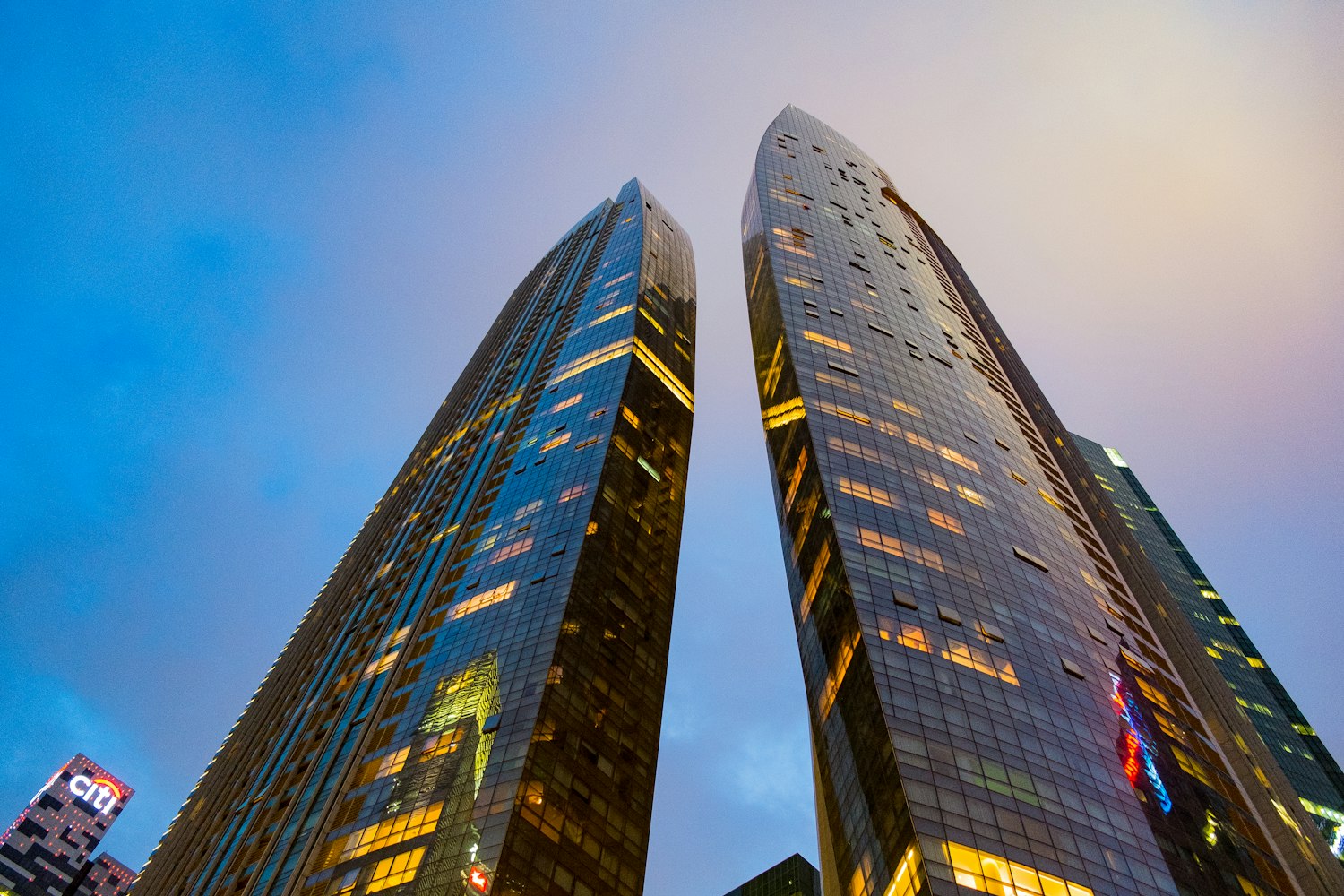 探索科技潜力股,泰晶科技股票股吧深度解析