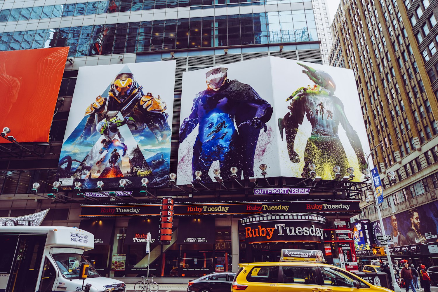 决赛日演员，舞台英雄背后的辛勤付出与荣耀时刻