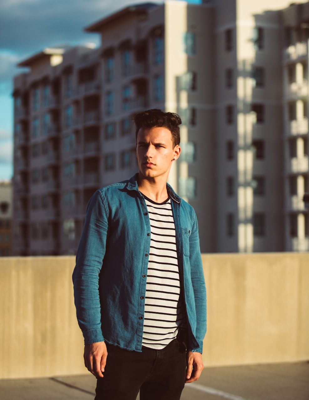 男士流行头像最新趋势,时尚款式概览