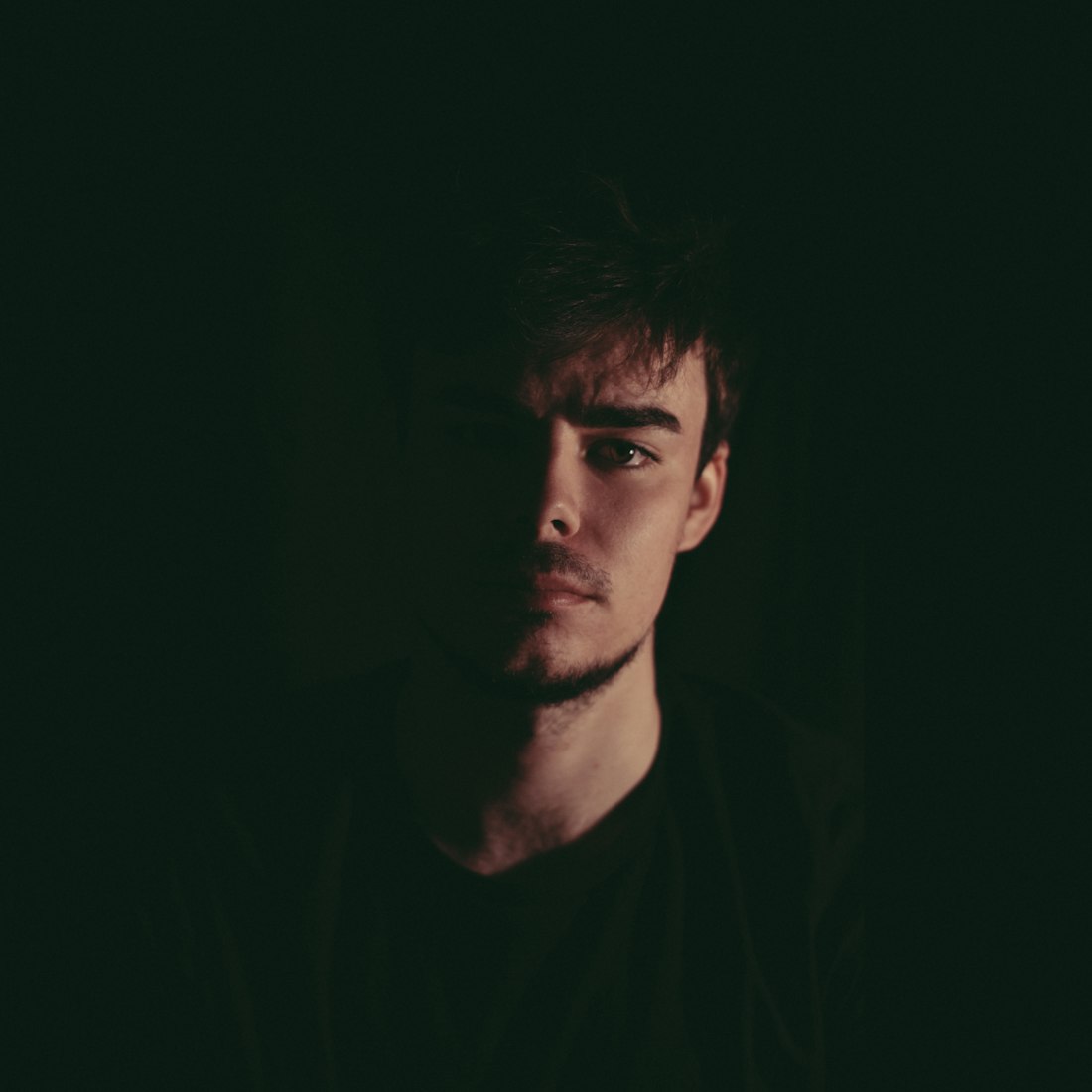 男士流行头像最新趋势,时尚款式概览