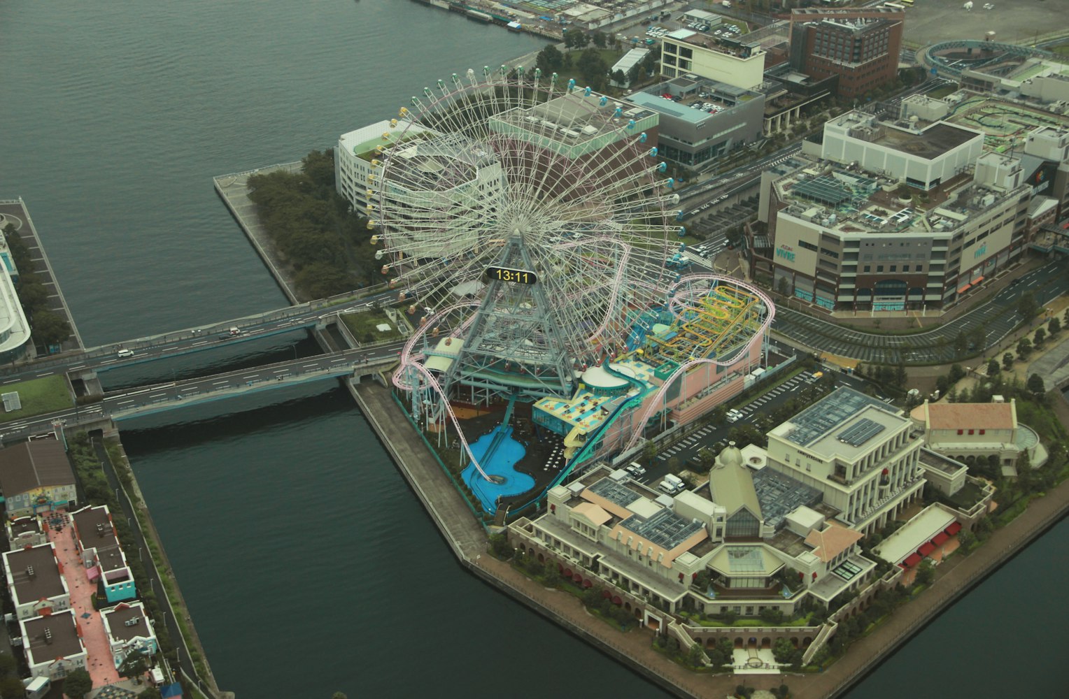 成都娱乐新地标,繁华都市中的潮流聚集地介绍