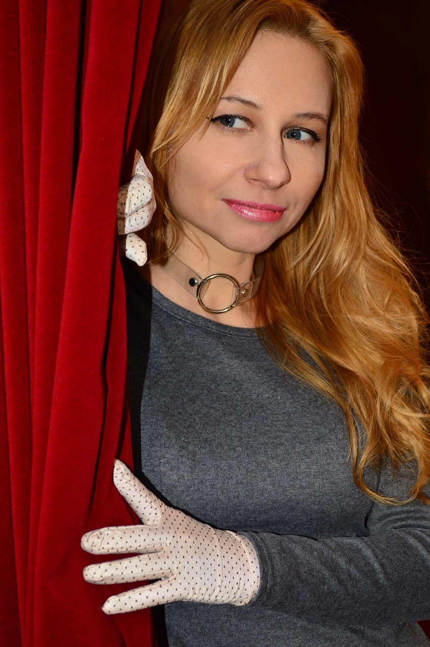 老牌女演员的魅力与传奇人生之路