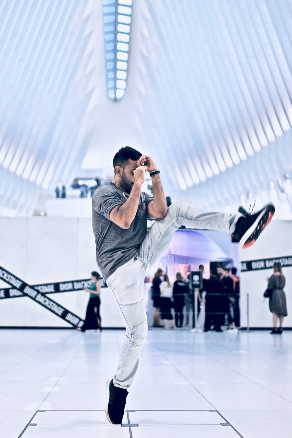 动漫帅哥头像探秘,魅力四溢的动漫图片头像之旅