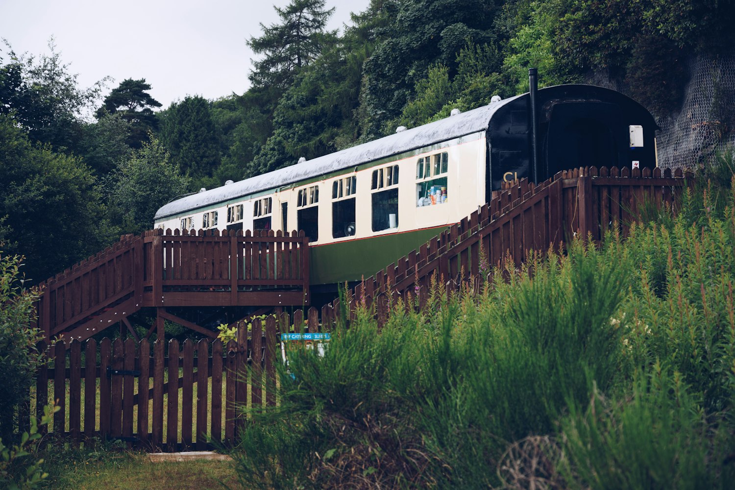 绿皮火车与电影,时空之旅的交织纪实