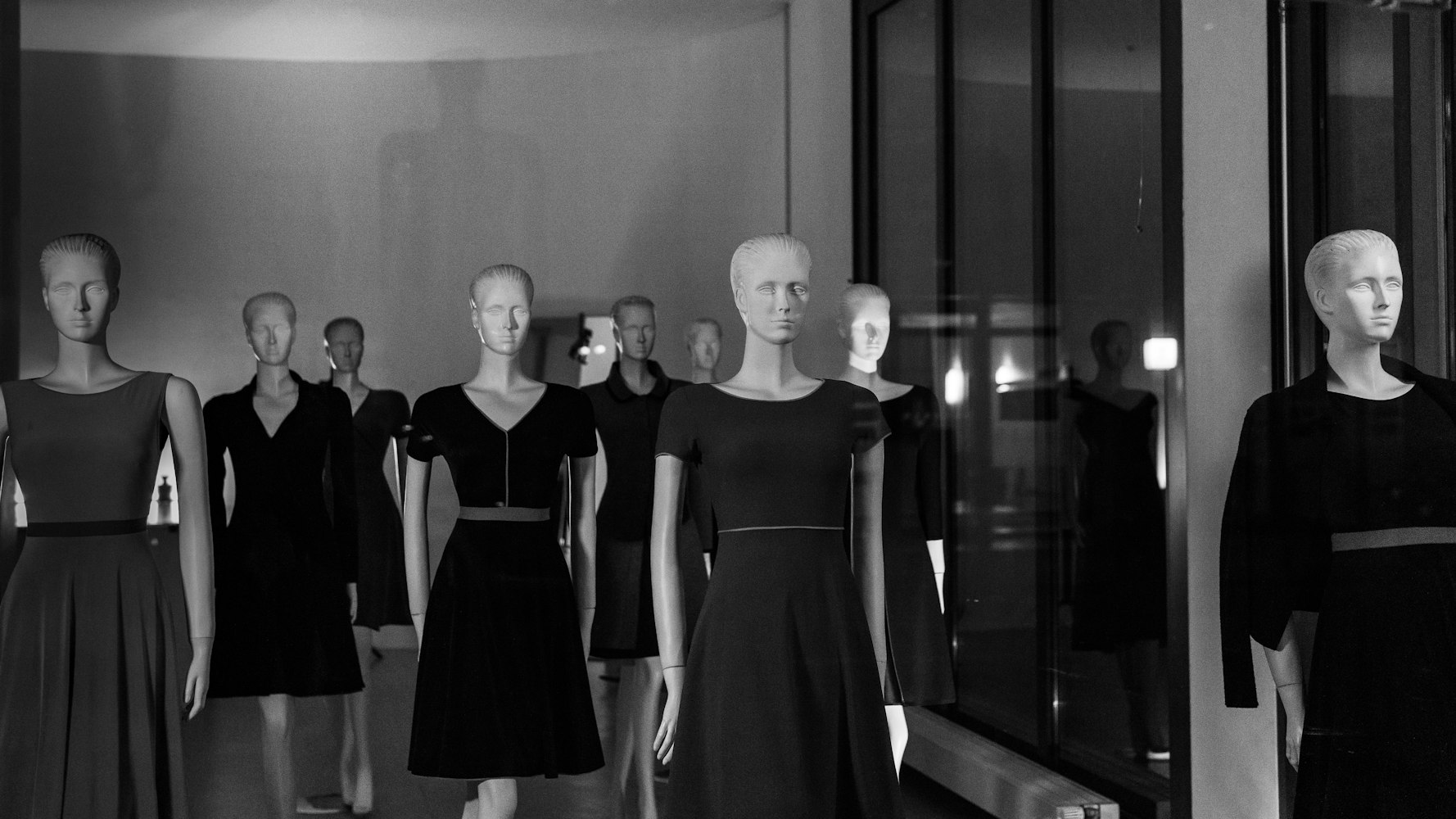 上海群众演员招募与展现,演艺产业幕后英雄的探索