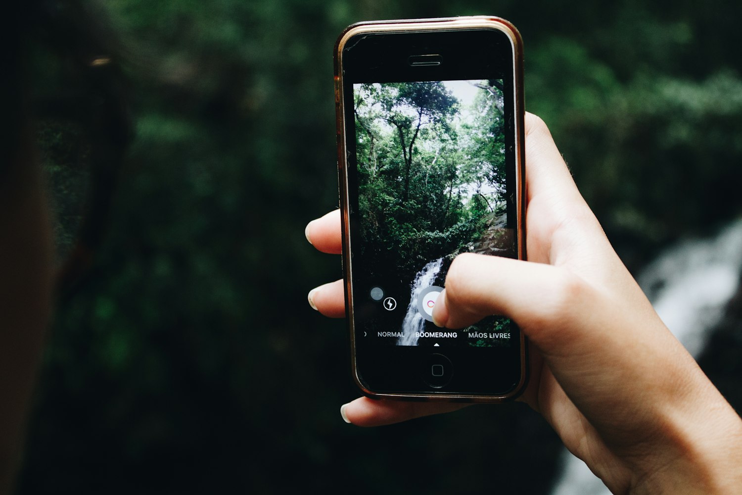 酷派展示新款智能手机，科技与时尚的先锋引领未来