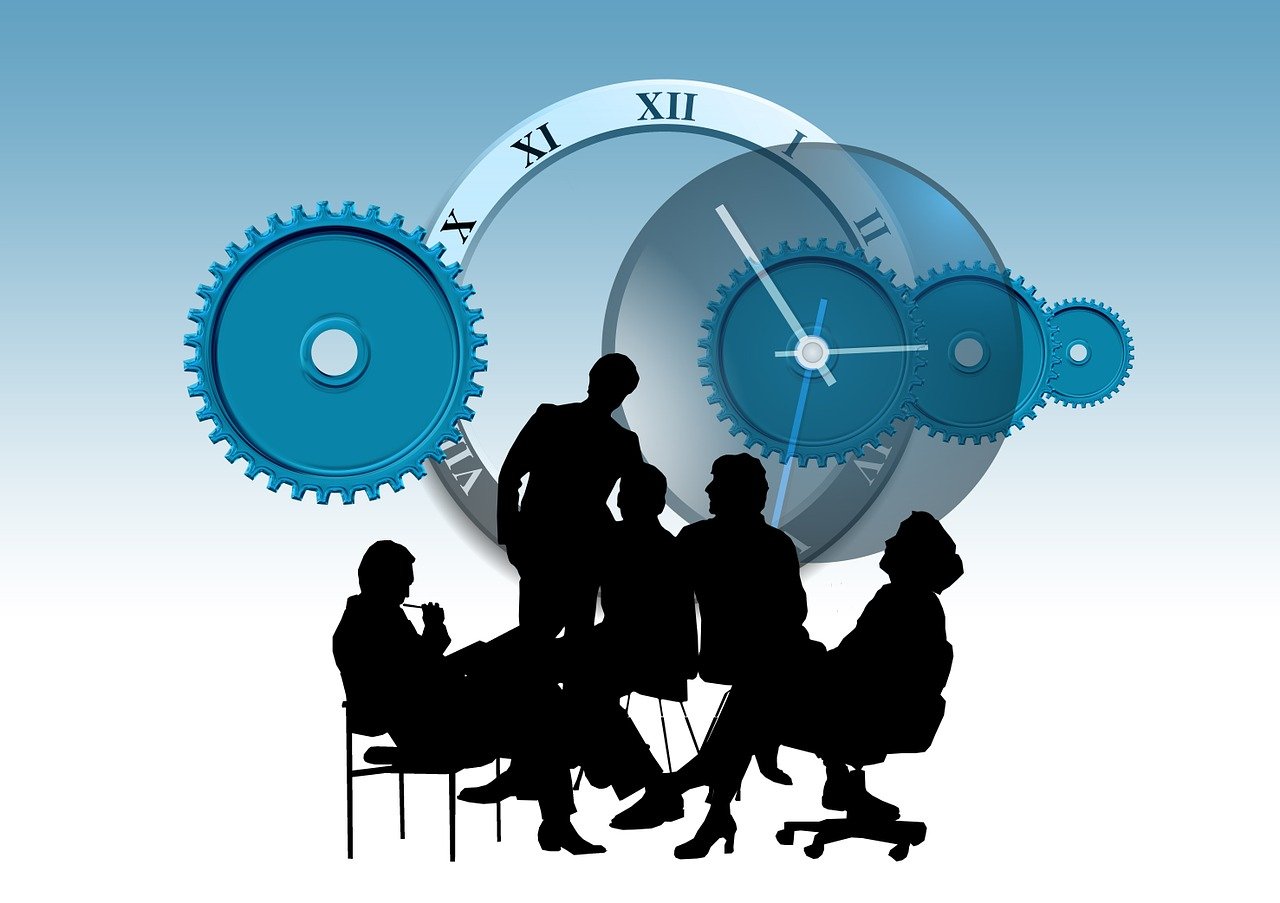 上市乳业企业运营策略及发展前景探究