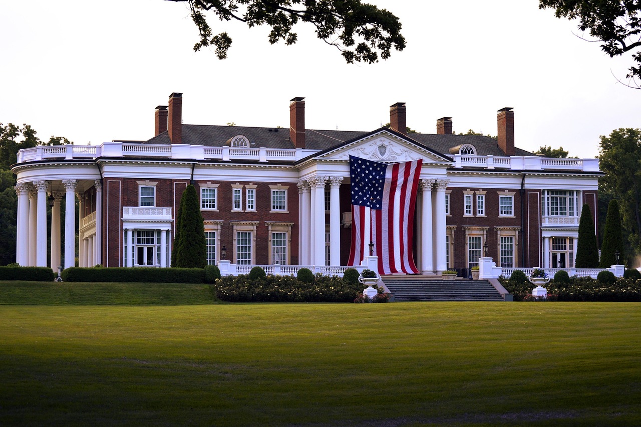 奢华品质完美融合,最新豪华别墅概览