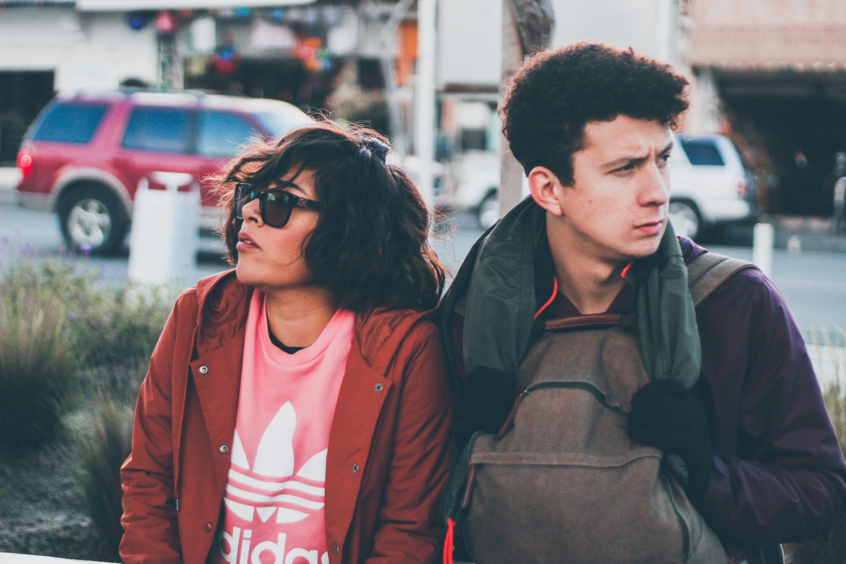 光环背后的爱情故事,男朋友明星的私密情感之旅