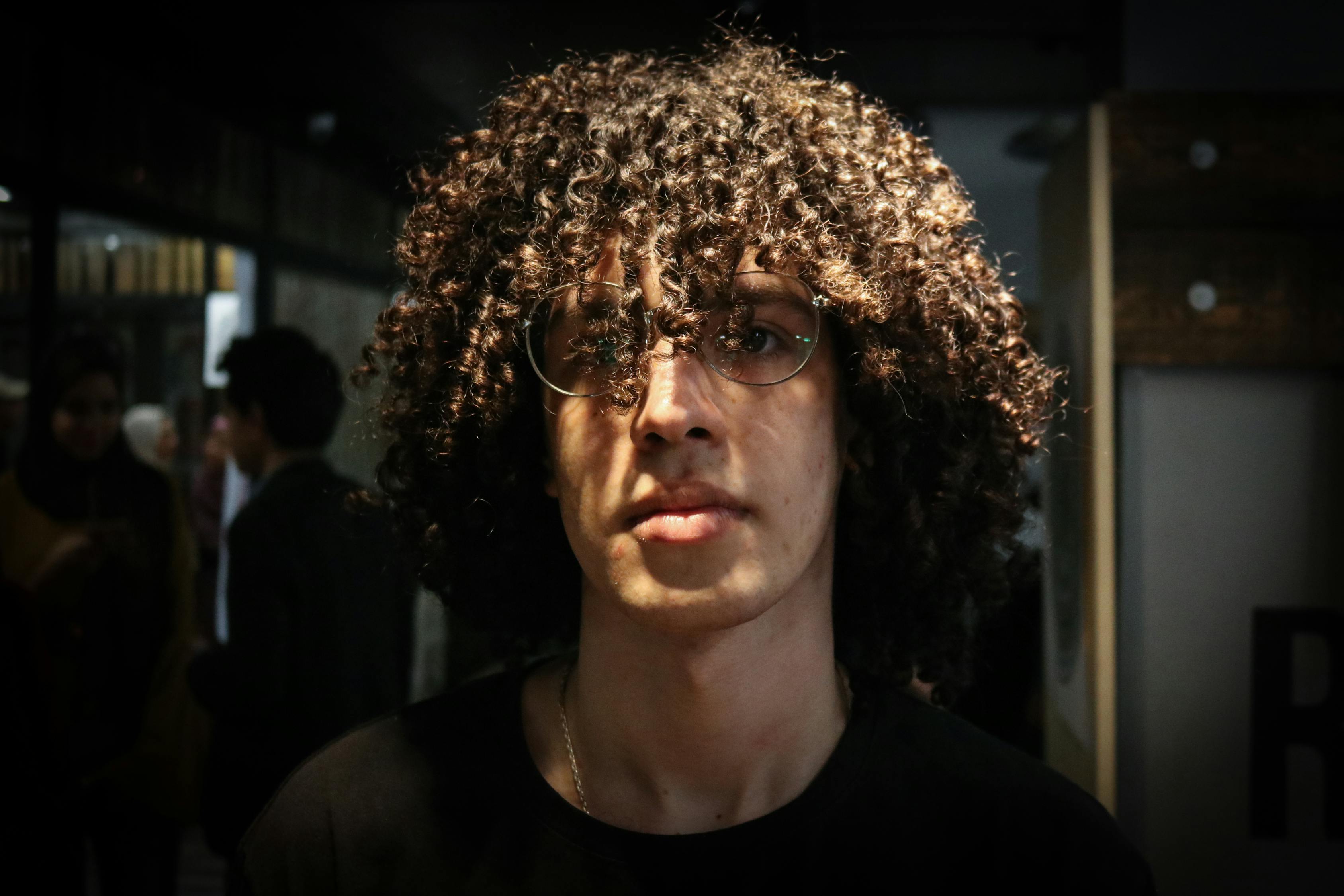 潮流发型女，时尚变迁与个性魅力的展现